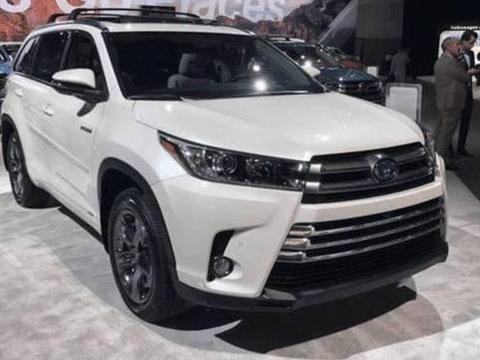 丰田汉兰达混动“限量首发”，限量版标识是亮点，或25万起售！