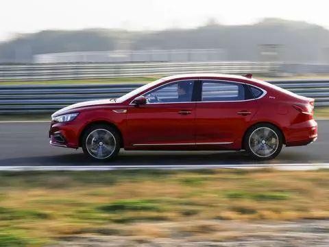 （视频）【车舞飞扬】全新名爵6征战江南天路 唯美过弯性能爆棚