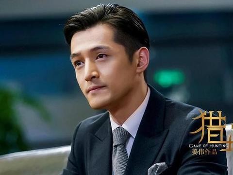 《猎场》里面, 郑秋冬的座驾为什么不选哈弗而选择了JEEP自由光