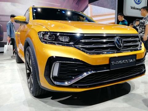 19寸轮毂，LED头灯，11英寸全液晶仪表盘，大众也赶了一波潮流