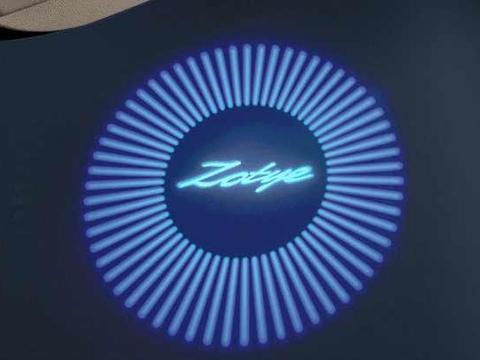 众泰这一身横练功夫真心不是吹的, “贺岁版”T700是最新套路