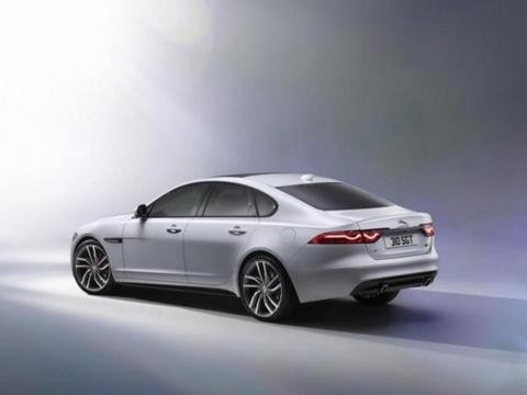 捷豹XF，中大型豪华轿车，分为标准版、旅行版及XFR性能版