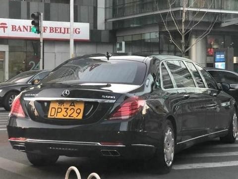 中国首辆黄牌普尔曼，税收230万保险43万