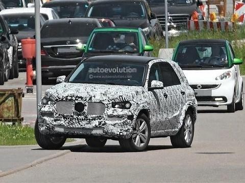 奔驰GLB谍照露出！外观依然霸气十足！