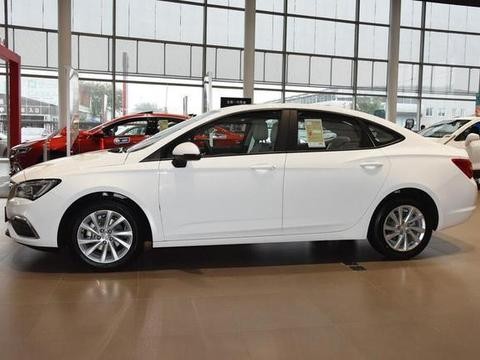 轿跑只售13万，8秒破百叫嚣思域，颜值比卡罗拉还漂亮！