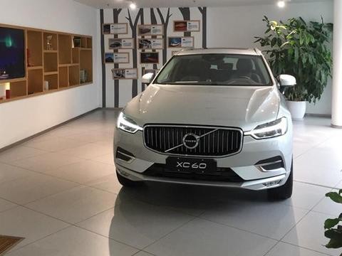 首批全新沃尔沃XC60实车到店，你还买奥迪Q5、奔驰GLC吗？