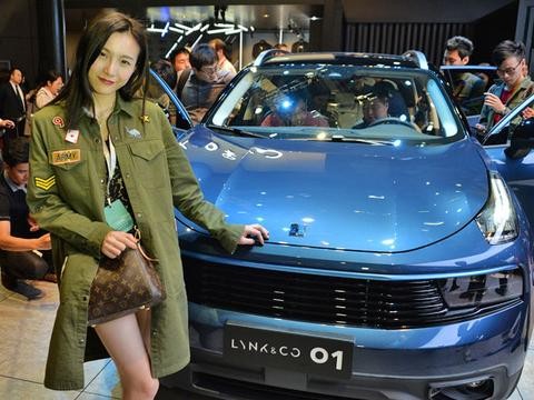 90后美女忍不住定了这车！像保时捷一样奢华，碾压途观仅15万