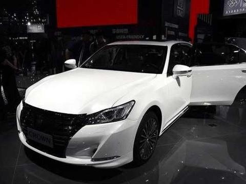 丰田即将推出新款皇冠轿车, 取消2.5L换装2.0T还值不值得买?