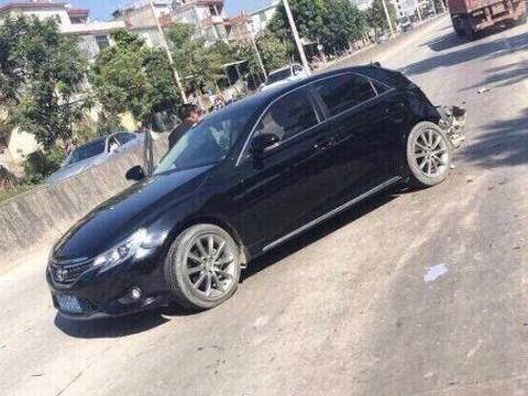 锐志两厢版你见过么