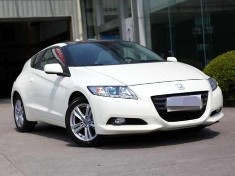 前脸神似奥迪R8，大尺寸仪表盘，排量1.5L，这款轿跑美翻了！