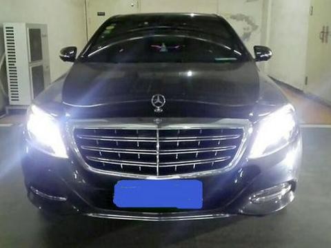 154万的奔驰迈巴赫S500一年后就让女车主“嫌弃”，原因很无厘头