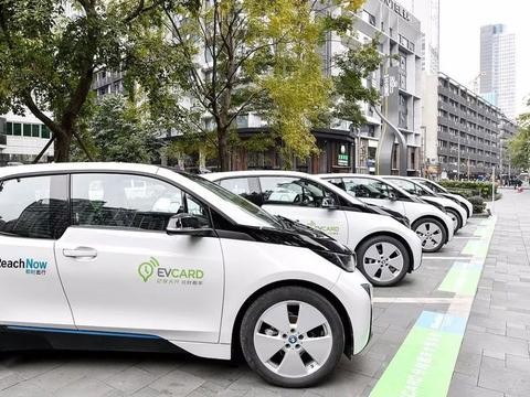 2块钱一分钟的“官方版”共享宝马来了，亚洲首批100台i3投放成都