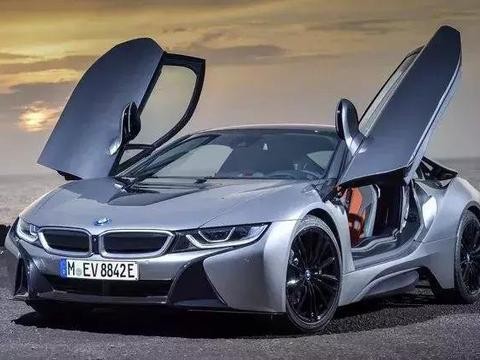 对于它来说“美”就够了，宝马推出 i8 Roadster 敞篷版