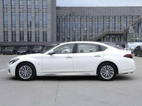 这车长5米1, 整车进口+V6动力, 比奥迪A6便宜还6万, 却无人问津?