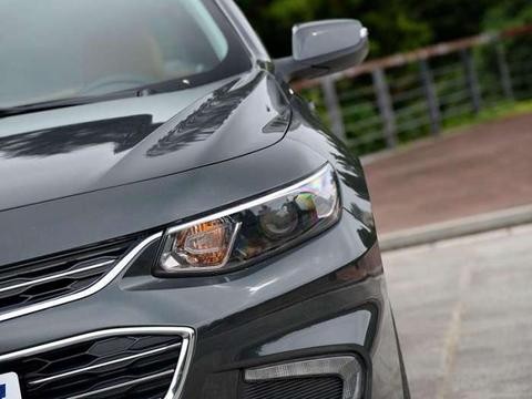 上市就降6万，花速腾的钱买B级车，蒙迪欧尴尬了！