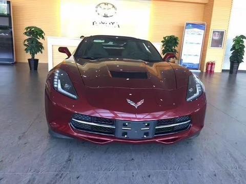 哟，五菱还出跑车了 这咋认啊，我去 雪佛兰科尔维特 你也逗了吧？