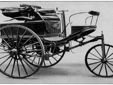 我老板说，不是奔驰他不坐