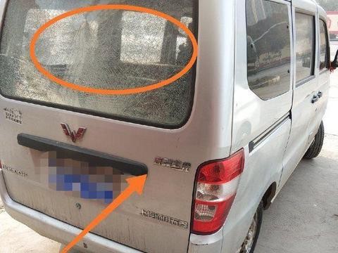 七天就需要对轮胎充气一次，五菱车主终于把车开到了汽修厂检查！