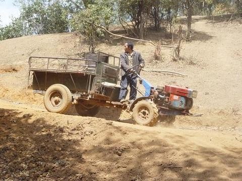 这3种车禁止上高速，那摩托车可以上高速吗