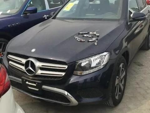 奔驰旗下最便宜的SUV2017款奔驰GLC300最新配置介绍实拍