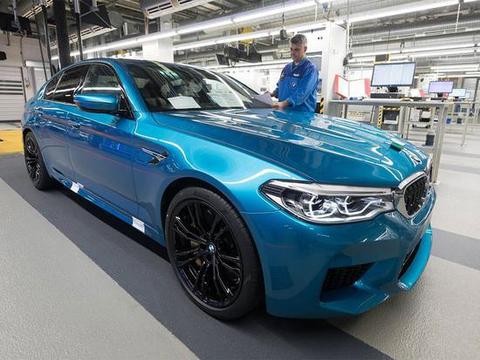 2018年3月交付 宝马全新一代M5海外下线