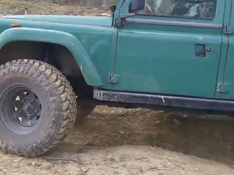 路虎卫士、悍马、海拉克斯户外越野实战