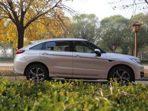 现实和远方  只差一辆UR-V