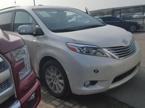 17款丰田塞纳两驱四驱全系现车