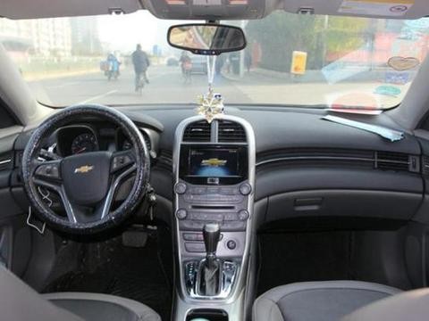 落地价19万，现在只需9万，轴距两米七，6档手自一体变速箱