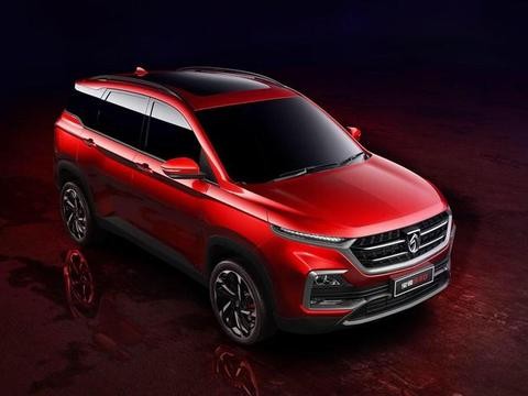 老百姓买SUV还得看宝骏！6万售价16万体验，就差换车标了！