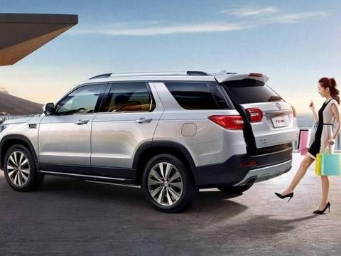 出厂就配最强发动机，破百仅7秒，车标超出想象，买本田不如买它