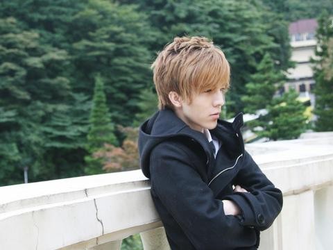 他曾经比韩寒还火，出门豪车一个比一个贵，现在已经无人问津！