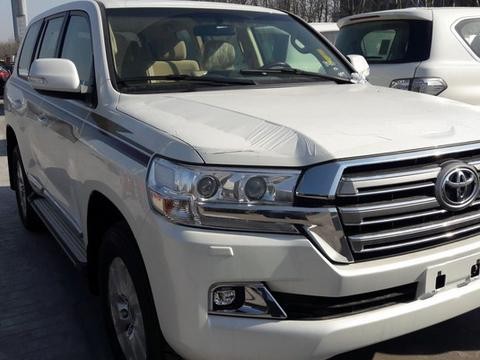 普拉多随意涨价还改分时四驱，不如考虑路巡吧