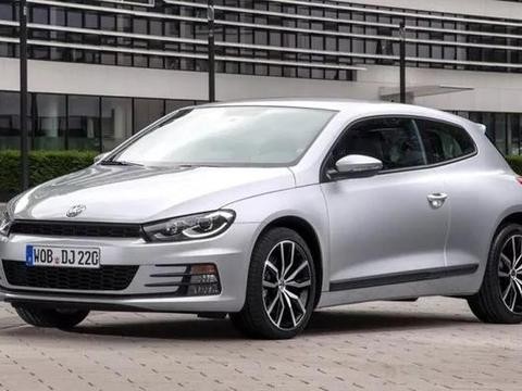 只卖22万的全进口轿跑，还带无框门，堪称平民泡妞神器