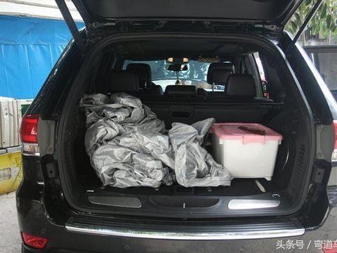 Jeep-大切诺基，3.0L 舒享导航版，外观霸气全能车型