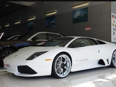 京城知名旧车市场，不少企业家和明星常来这里交易