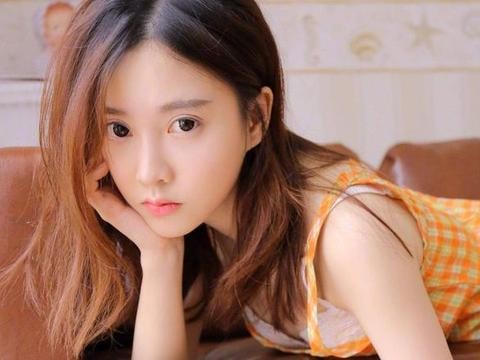 美女主播冯提莫400万豪车座驾被喷，她这样霸气回应网友？