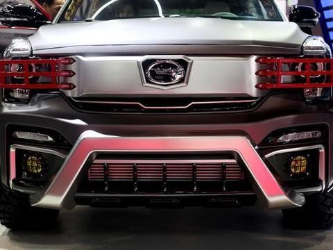 后挂摩托车, 这“特专版”传祺GS8不一般, 就是不怕你撞