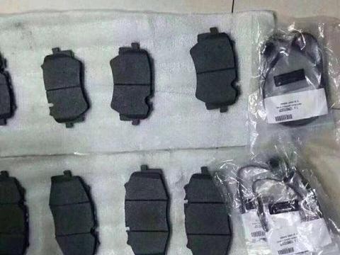 这就是我不买迈凯伦P1的原因 猜猜换个刹车片多少钱