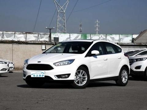 90后不买马3都会考虑它, 售价10万左右, 就是内饰档次低了点