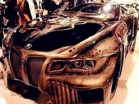 男子到底对宝马车做了什么，居然引起了宝马公司的高层注意