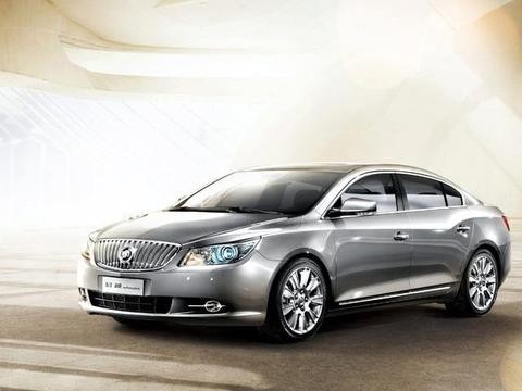 加速只需8.9秒，低至4.7L的耗油量，出去兜风超有面子