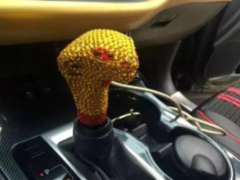 河南最土豪的汉兰达：花30万改装，可还是怕五菱宏光