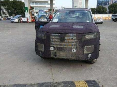 荣威也拿出王牌SUV，广汽传祺GS8别嚣张