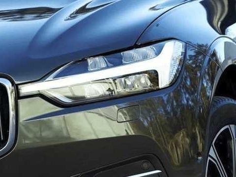 这中国车安全性能全球第一, 灯比奥迪好看, 奔驰宝马外观都不如它