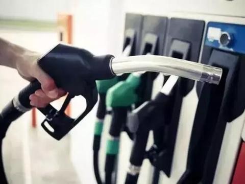 加错油没事儿？误加了95汽油，车主损失了三万元