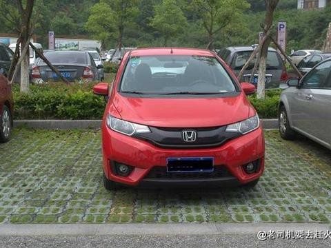 10万本田车，现价5万，自动挡小型车，老婆开接送小孩很合适！