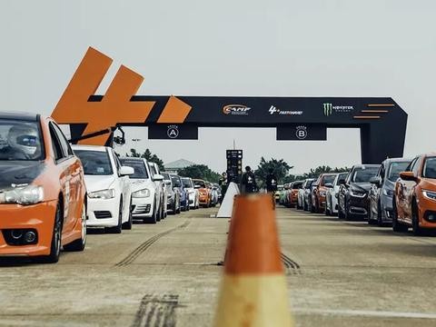 给你眼睛来一剂肾上腺素！ 2018赛季FAST4WARD直线竞速赛揭幕战