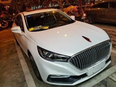 官车走进寻常百姓家，配高逼格电子挡把，红旗亲民轿车或15万起