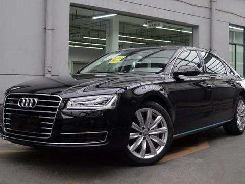 车友花208万元买奥迪A8L, 特殊的交车仪式! 为成一大亮点